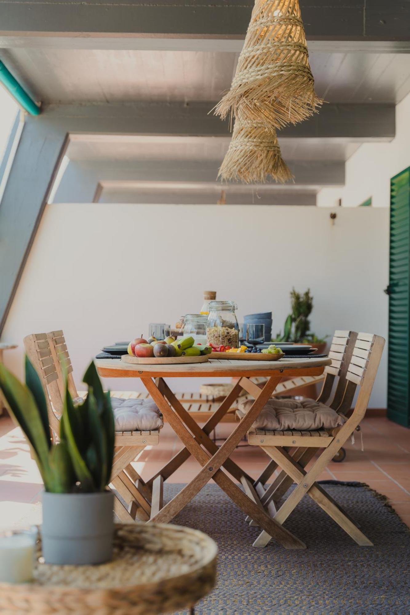 Surf Guesthouse - 7Min Walk To The Beach 파타이아스 외부 사진