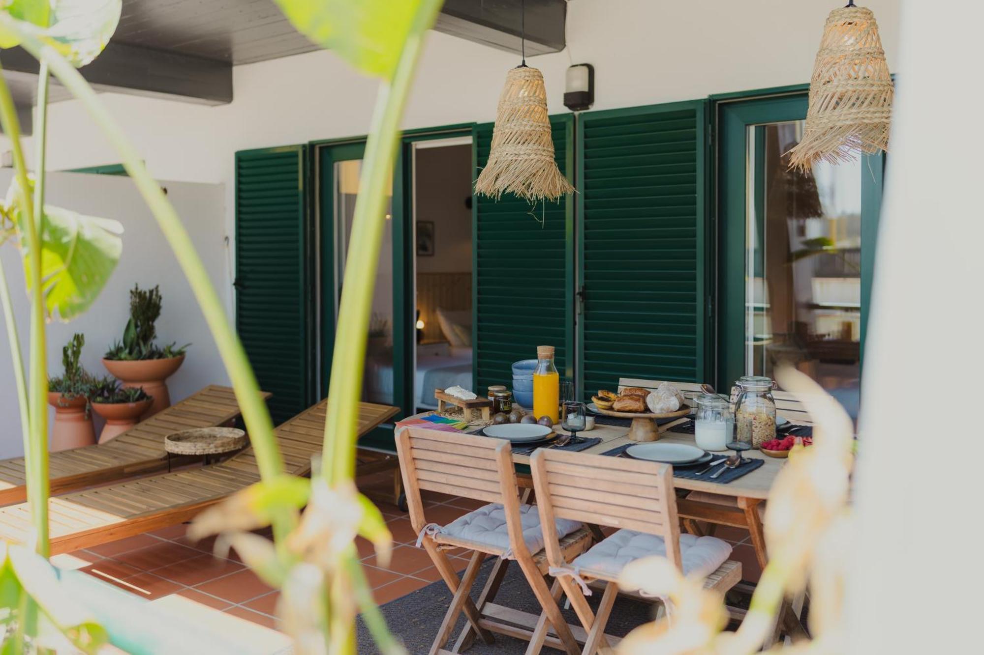 Surf Guesthouse - 7Min Walk To The Beach 파타이아스 외부 사진