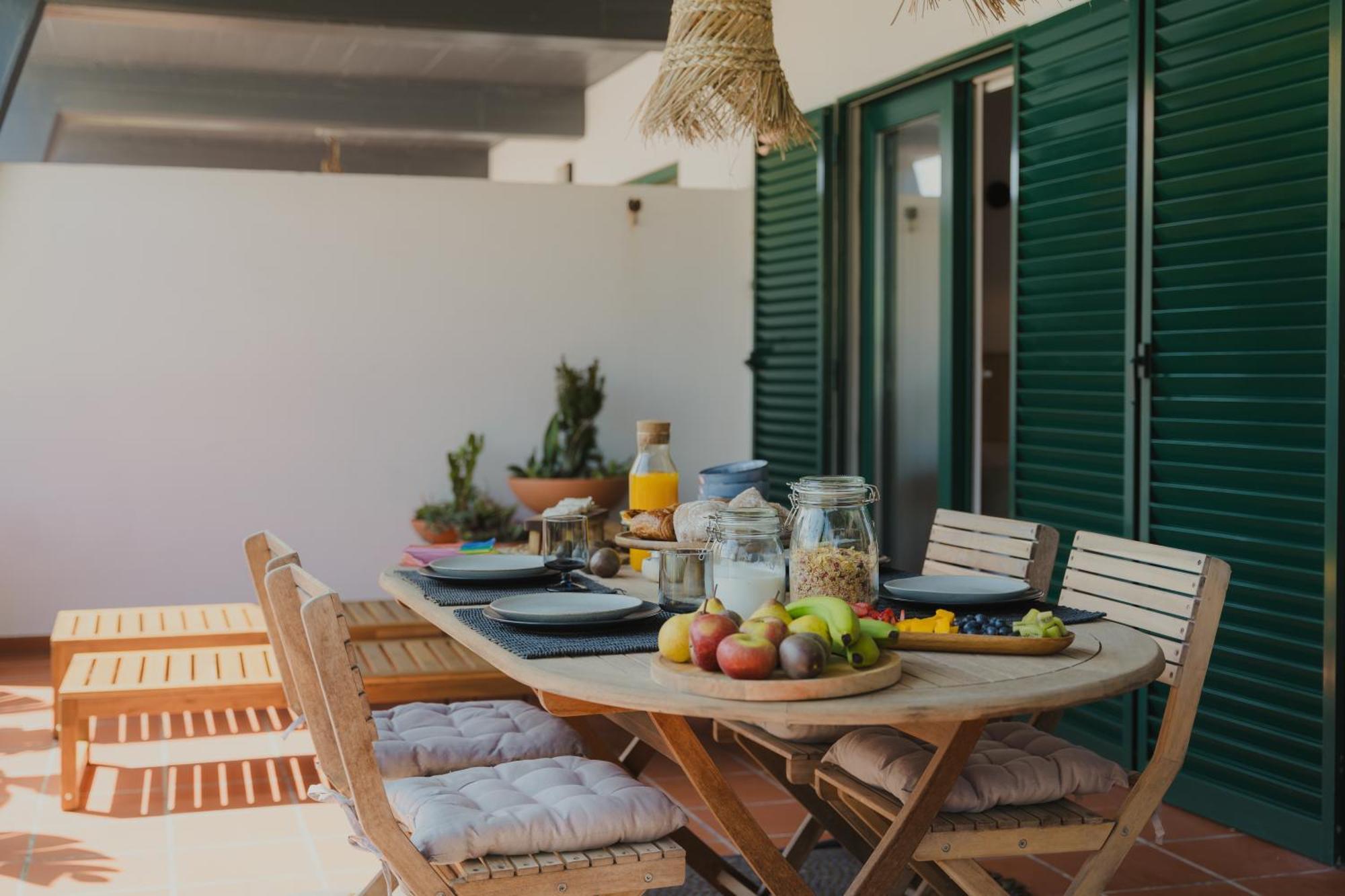 Surf Guesthouse - 7Min Walk To The Beach 파타이아스 외부 사진