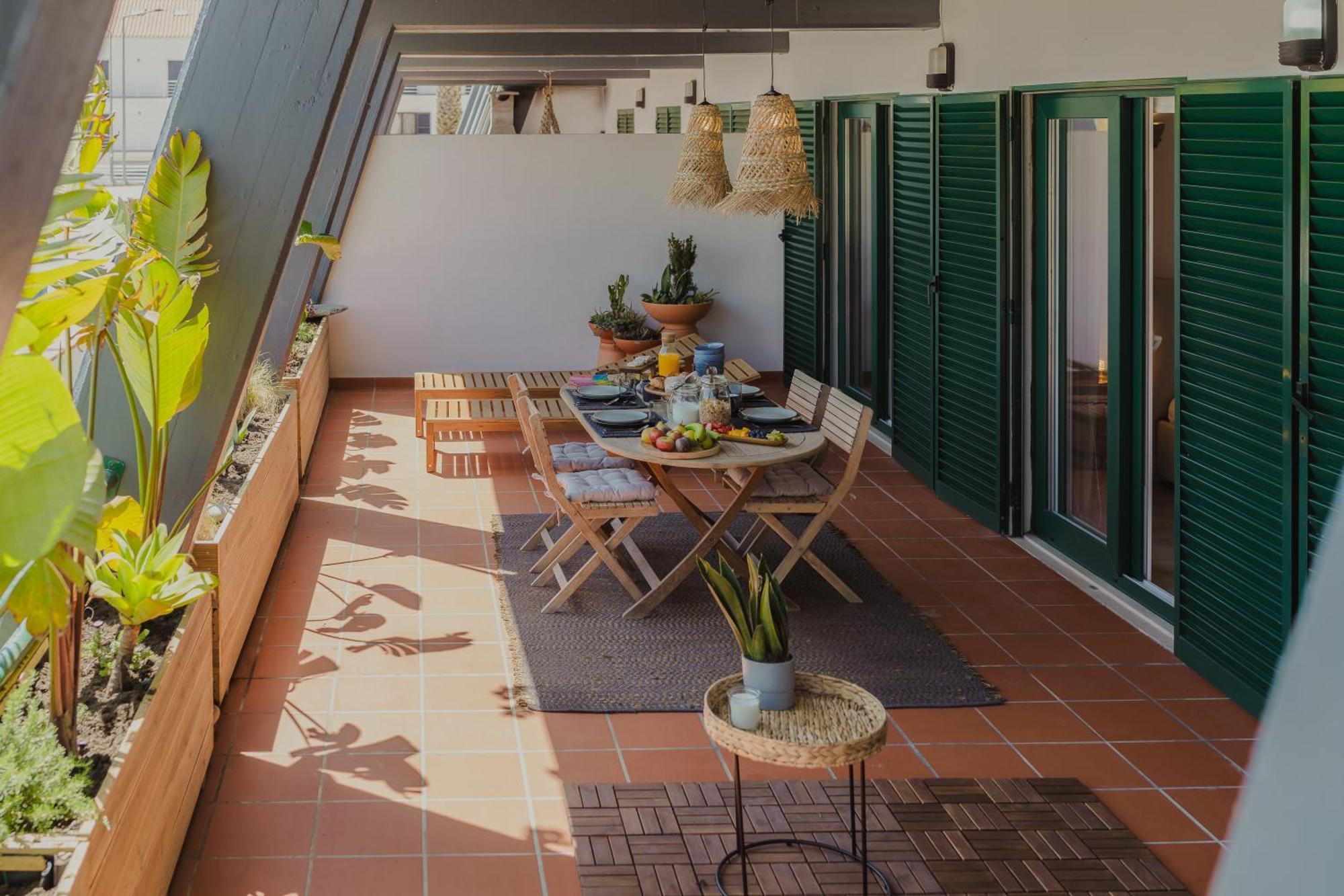Surf Guesthouse - 7Min Walk To The Beach 파타이아스 외부 사진